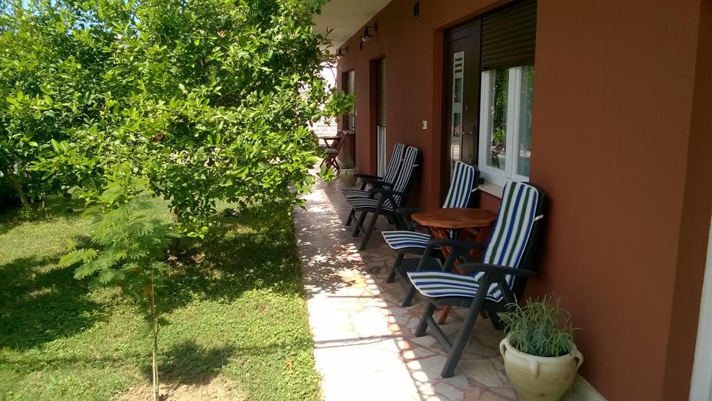 Dadule Apartments Podstrana Exterior foto
